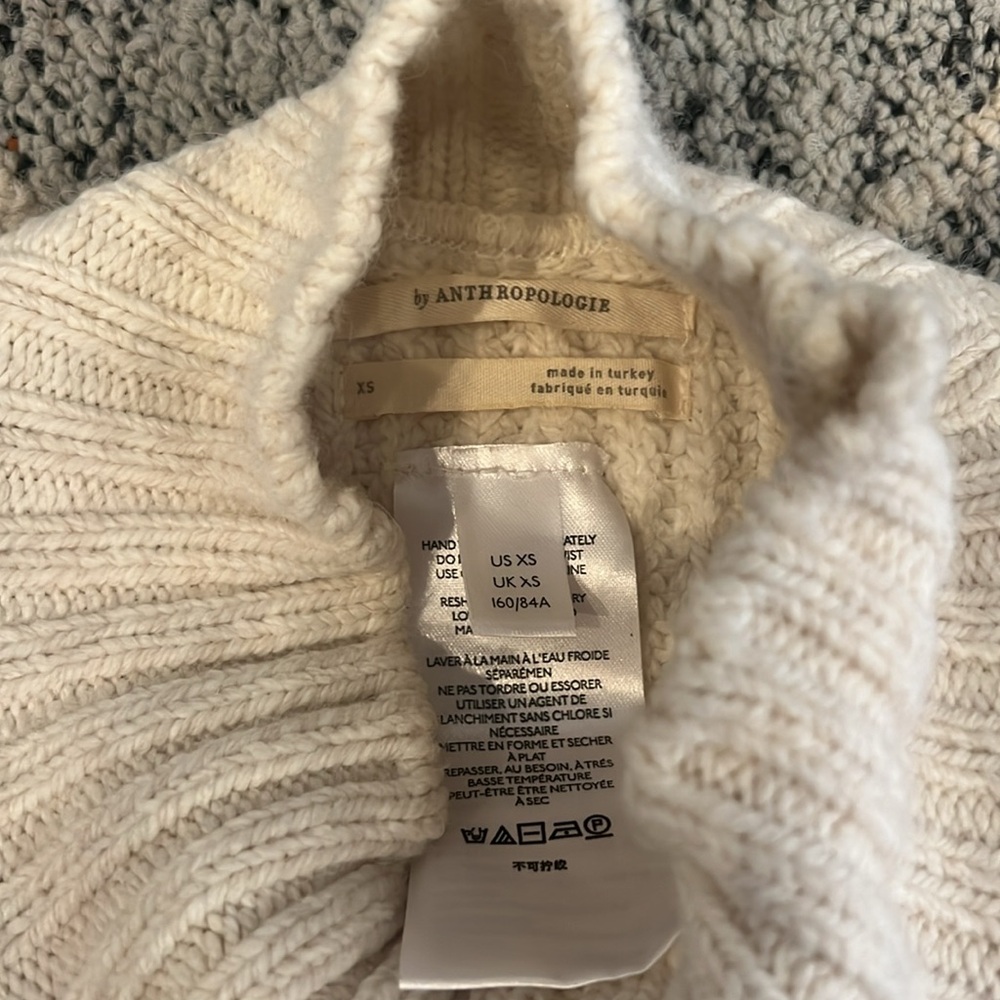 ANTHROPOLOGIE Fringed Mockneck Sweater Vest in Ivory - Picture 2 of 4